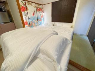 Shinjuku,Ushigome Yanagicho Sta 1min walk , Kabukicho3min - Tokyo - 3