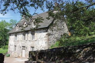 Le Chevalier - Maison et jardin face à la montagne - - 0