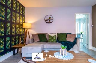 3 Bed House With Parking By NYOS PROPERTIES Short Lets & Serviced Accommodation Manchester - Manchester - 7