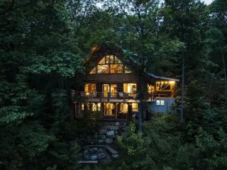 Le Chalet Inuksuk - Log Cabin Waterfront Spa - Sainte Béatrix - 0