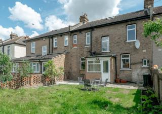 Spacious 4-bedroom House Free parking - Goodmayes - 6