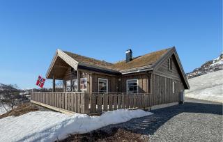 4 Bedroom Awesome Home In Vøringsfoss - Garden - 0