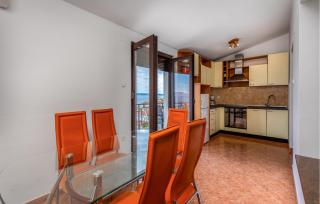 Stunning Apartment In Novi Vinodolski - Novi Vinodolski - 7