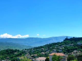 Aaron's Guest House - 5