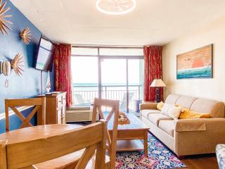 Oceanfront Modern w Lazy River near Boardwalk - Myrtle Beach - 5