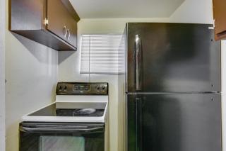 El Centro Retreat Near Local Parks and Golf Courses - El Centro - 2