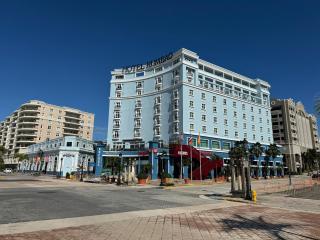 Hotel Rumbao, a Tribute Portfolio Hotel - 4
