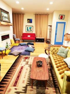 MASSiVE Bohemian Oasis in Philly 5 Bdrm Sleeps 12 - Philadelphia - 1