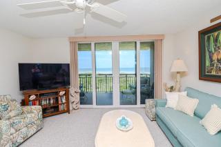 Barefoot Trace 217 - 8