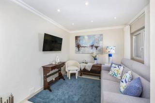 Stunning 2-Bedroom Beach Retreat in Vale do Lobo - Almancil - 9