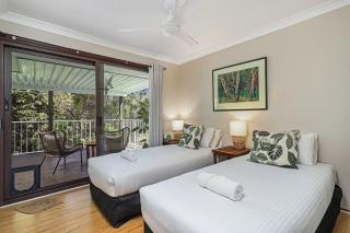 Riverfront Oasis in Elanora - Gold Coast - 7