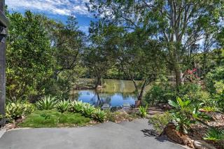 Riverfront Oasis in Elanora - Gold Coast - 2