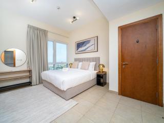 Spacious 2 Bedroom Apartment in Tecom - Dubai - 1