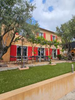Villa avec piscine entre mer et montagne - 8