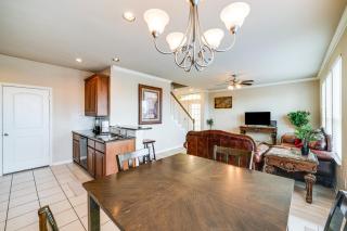 Pet-Friendly Irving Townhome with Patio and Grill! - Irving - 5