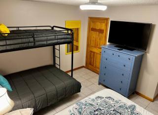 HappyDaze Condo: Lake/Ridge Views; Hot Tub; Pool - Alder - 2