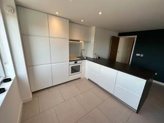 Stunning Clapham two bed flat - 3