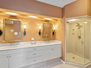 ELEVATED 106 - Spacious 3 Bedroom Waterside Pool Home - 8