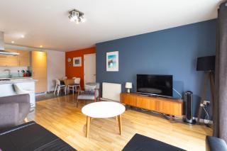 Spacious Central Family Apartment - London - 7