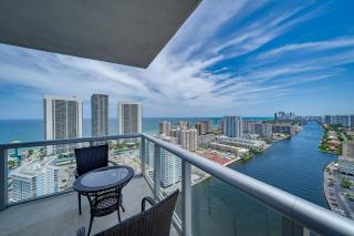 Million Dollar Penthouse with Pool Amazing Views - Hallandale Beach - 0