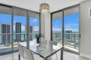 Million Dollar Penthouse with Pool Amazing Views - Hallandale Beach - 3