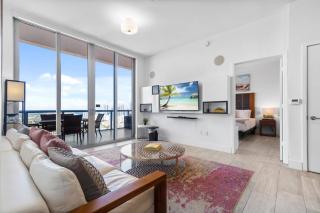 Top Floor Luxury Penthouse with Private Roof Deck - Hallandale Beach - 9