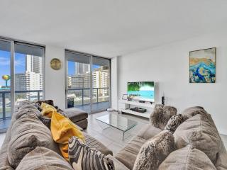 Luxury Waterfront Suite - Hallandale Beach - 5