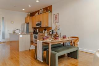 Groovy Condo in the Vibrant NuLu District - Louisville - 8