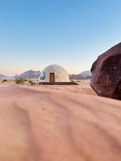 Helen Rum Luxury Bubbles & Jeep Tours - Wadi Rum - 1