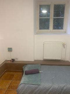 Central and affordable room in basement - 6