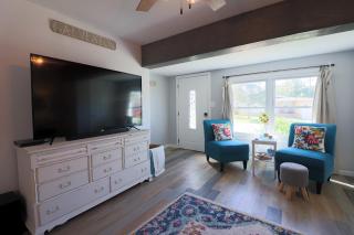 One-of-a-kind home near Moody Gardens and Bayou - Cute & cozy as can be - Galveston - 8