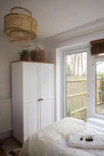 Cheerful Residential Home - 6