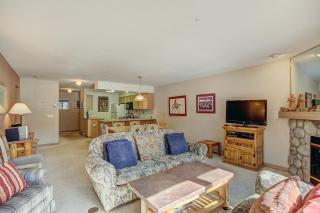 Tyra Stream 235 by Great Western Lodging - 1