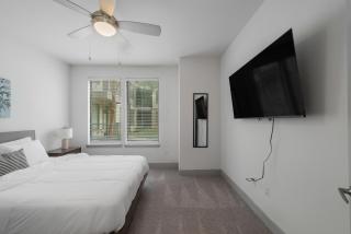 Park West 132 1br Apartment, Pool, Gym, Parking - Dallas - 9