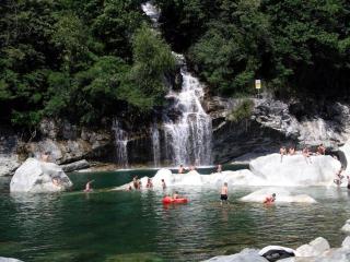 Traum Ferienwohnung am Strand im Tessin - nur 3km von Ascona oder Locarno entfernt - Tegna - 5