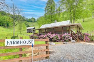 Cozy Mars Hill Farmhouse with Scenic Views - Mars Hill - 0
