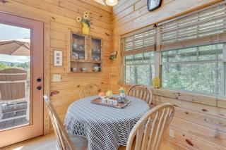 Deck, Grill and Mtn Views Warne Getaway! - Brasstown - 4