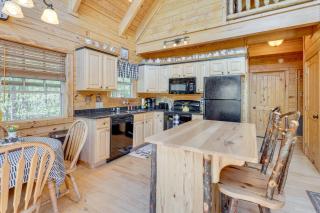 Deck, Grill and Mtn Views Warne Getaway! - Brasstown - 3