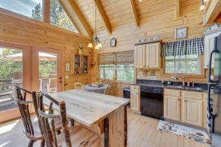 Deck, Grill and Mtn Views Warne Getaway! - Brasstown - 1