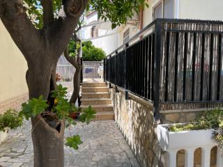 Sperlonga Apartments - Private Beach Street - 6