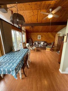 Waterfront Cottage, No Weed Swimming & Western Exposure on Buck Lake - Perth - 3