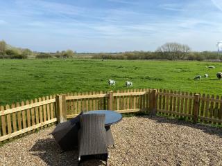 Luxury Shepherd Hut - Kelham - 8