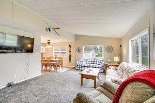 Isle Vacation Rental with Nearby Lake Access! - Isle - 6