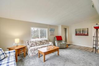 Isle Vacation Rental with Nearby Lake Access! - Isle - 5