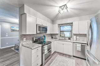 Day Trip to Disney and Beach Home with Saltwater Pool - Deltona - 8