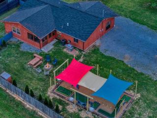 Putt-Putt, Mins to Dollywood+Parkway No Steep Rds, RV Parkin, - Sevierville - 3