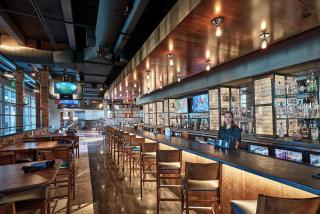 Sheraton Mesa Hotel at Wrigleyville West - Mesa - 4