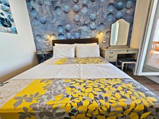 Apartments by the sea Krilo Jesenice, Omis - 23043 - 8
