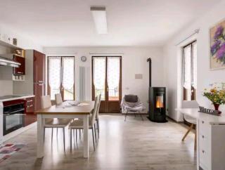 Iris home - 8