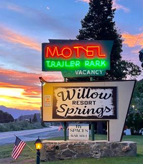 Willow Springs Resort - Bridgeport - 9